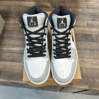 Jordan 1 Mid Light Smoke Grey (US 9) (USED, No Box)