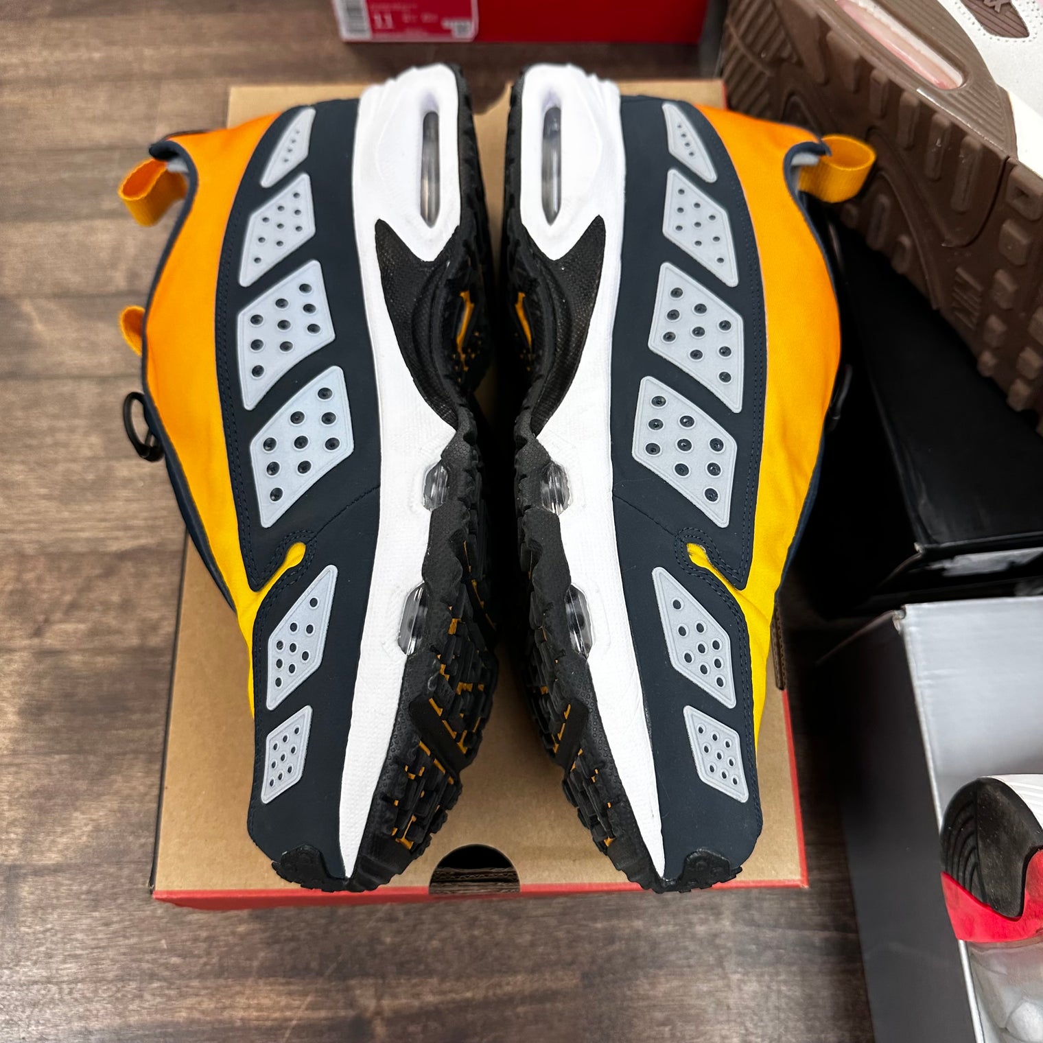 Canyon Gold Deep Ocean Air Max Sunder (W) (USED)