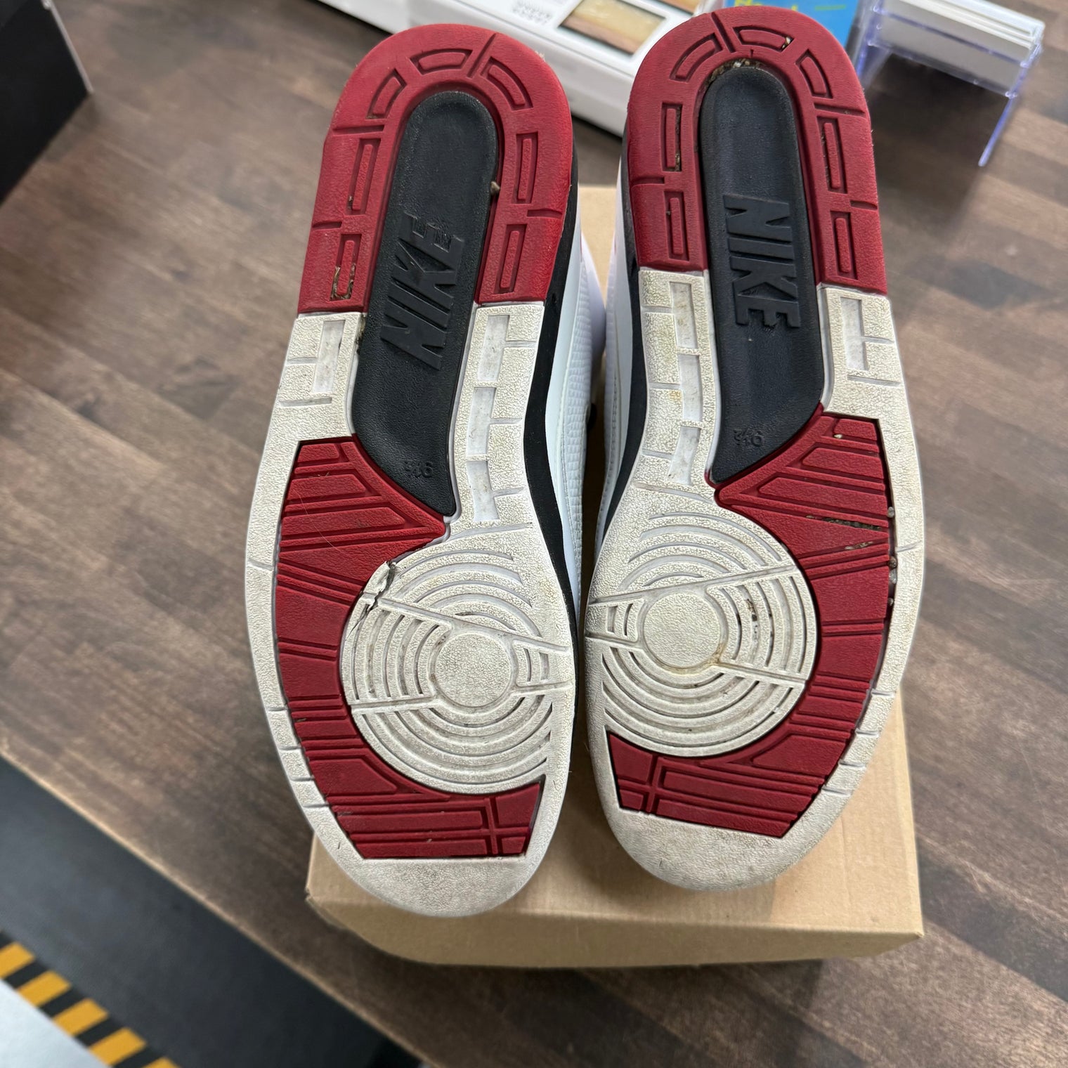 Chicago Jordan 2 Retro (USED, No Box)