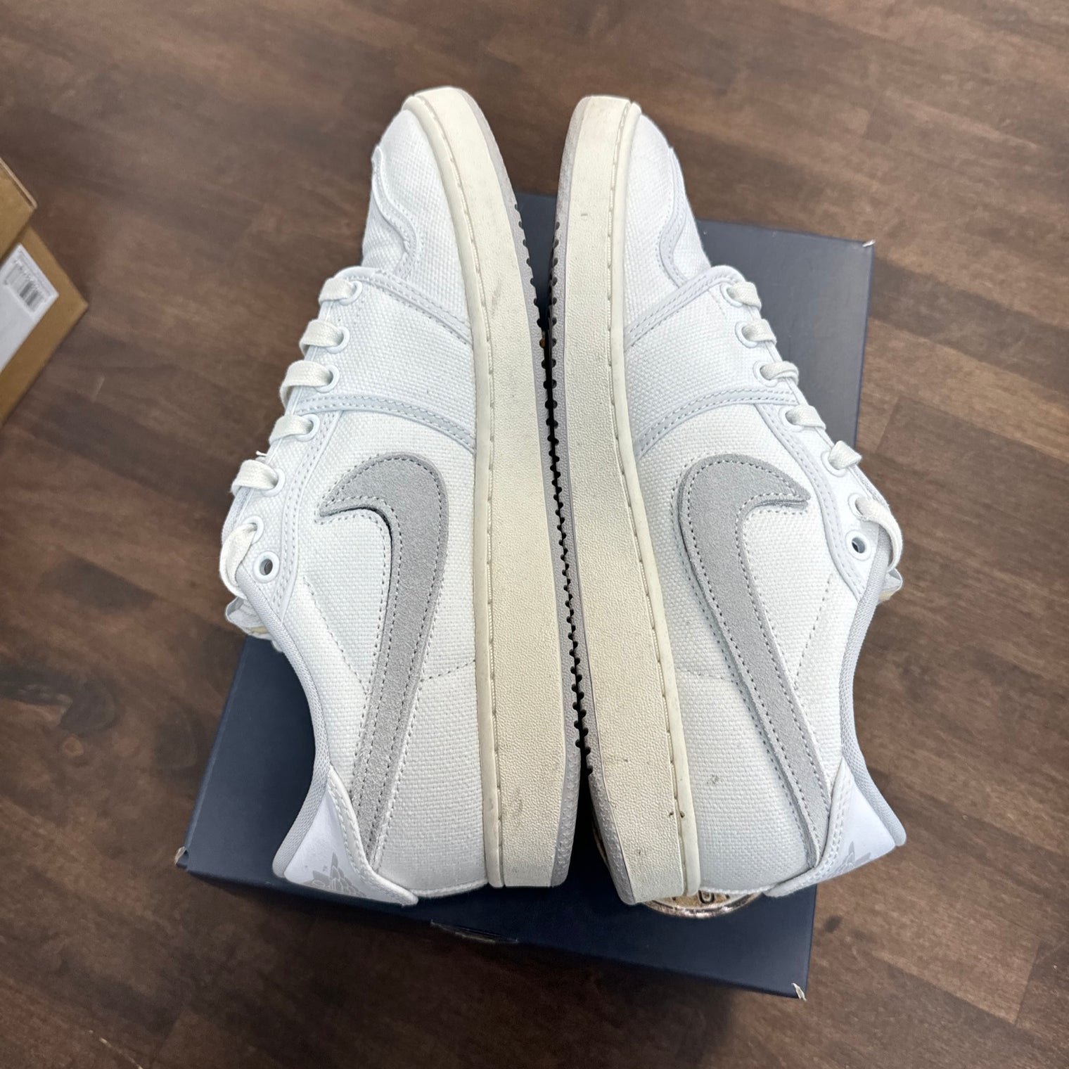 AJKO 1 Low Canvas (USED)