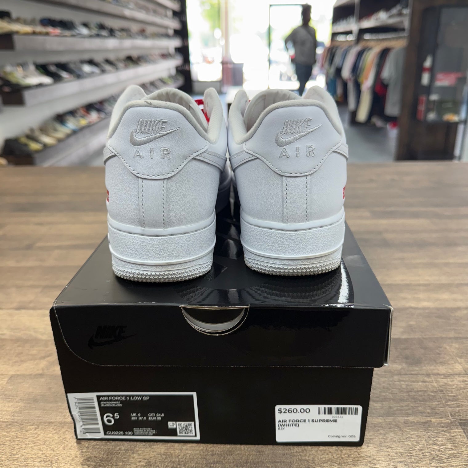Supreme Air Force 1 White (Lightly Worn)