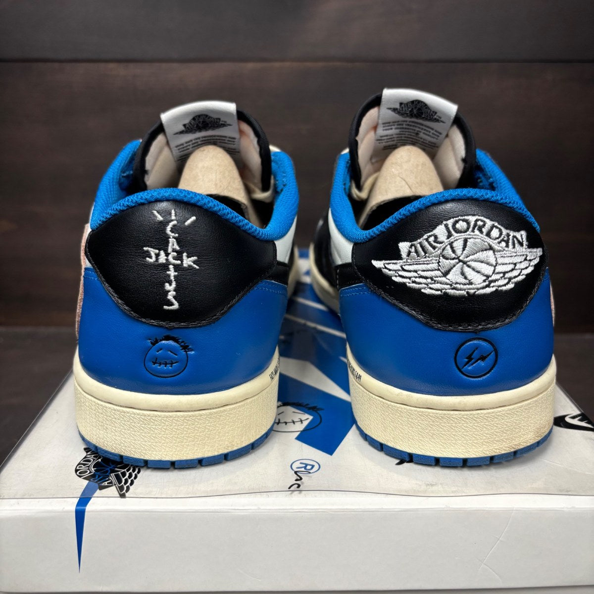 Jordan 1 Retro Low OG SP Fragment x Travis Scott - Image 5