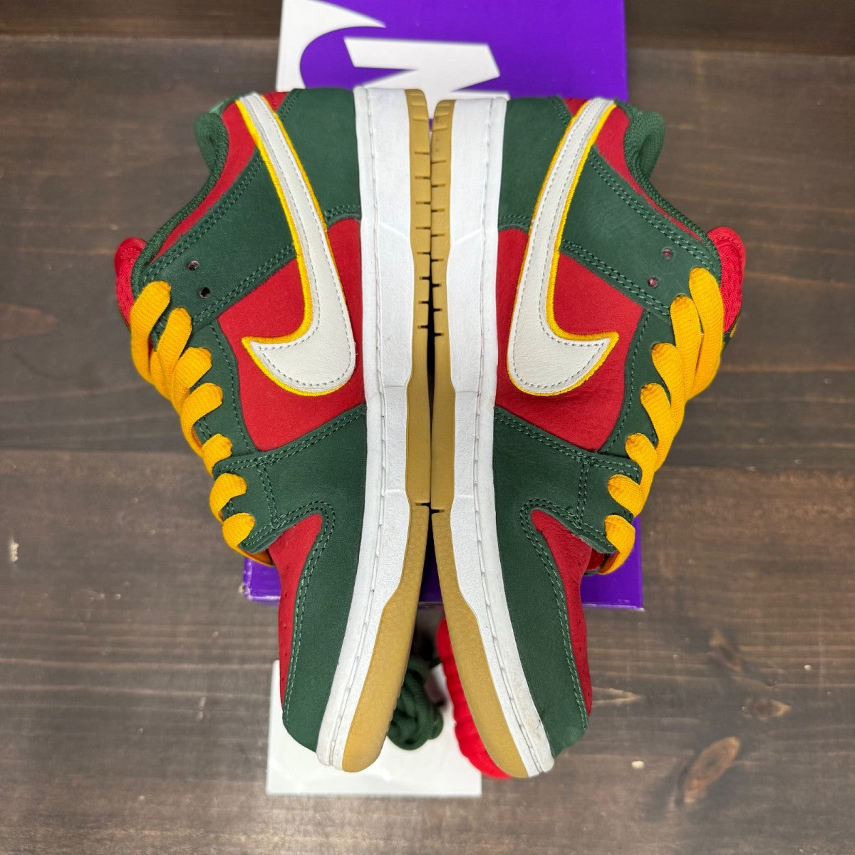 Nike SB Dunk Low Pro PRM Seattle Supersonics Size 7 (Pre-Owned) - Image 3