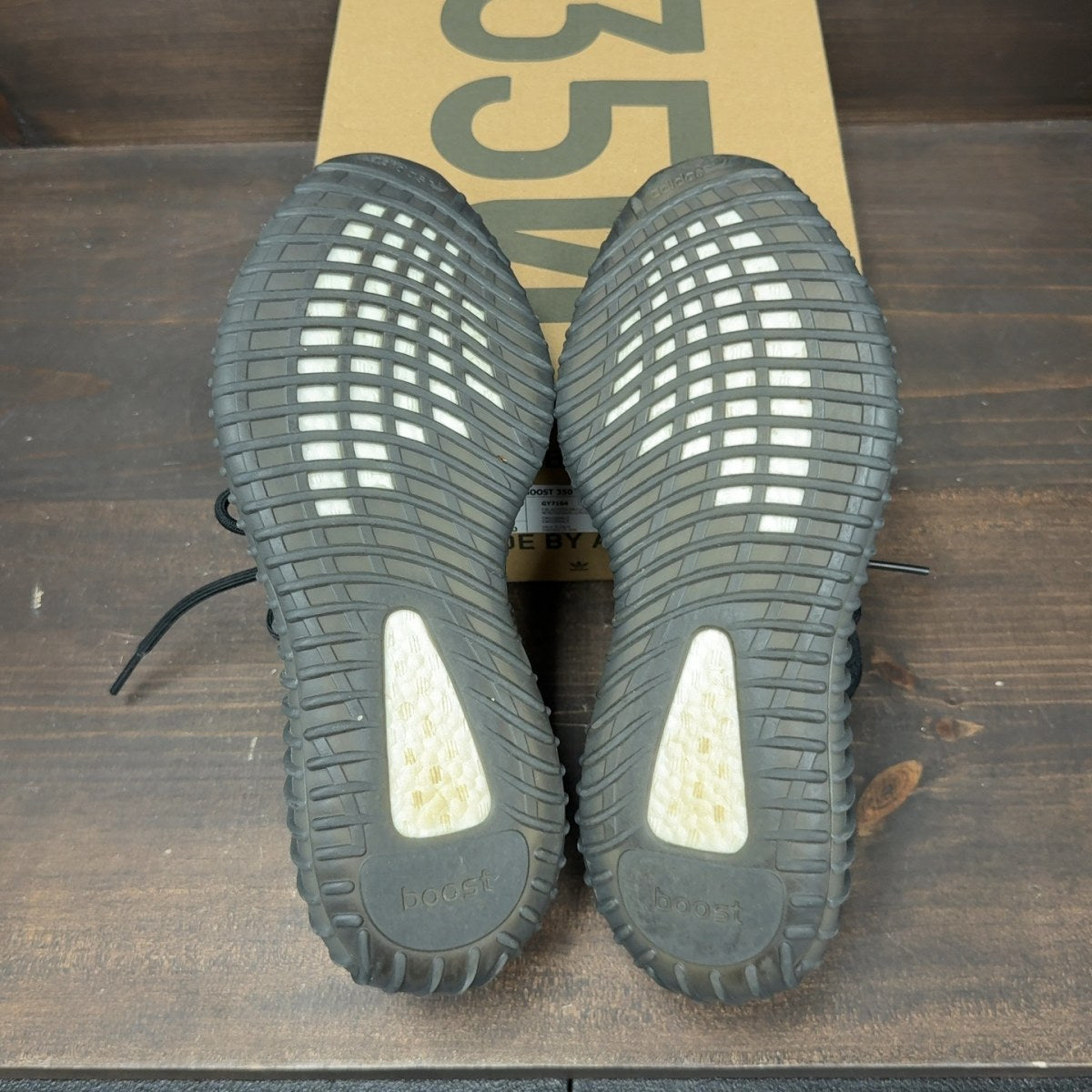 adidas Yeezy Boost 350 V2 Dazzling Blue - Image 8