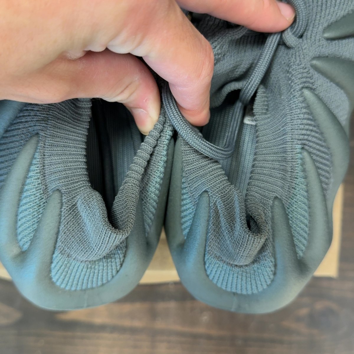 adidas Yeezy 450 Stone Teal Size 10.5 (Pre-Owned) - aux