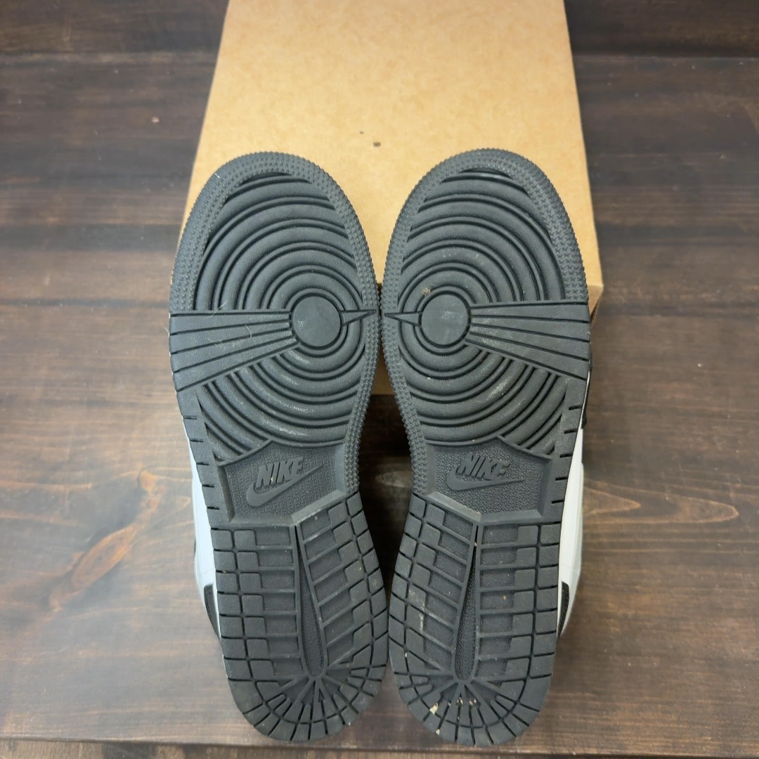 Jordan 1 Low Black White Grey (GS) Size 7Y (Pre-Owned) - Image 7