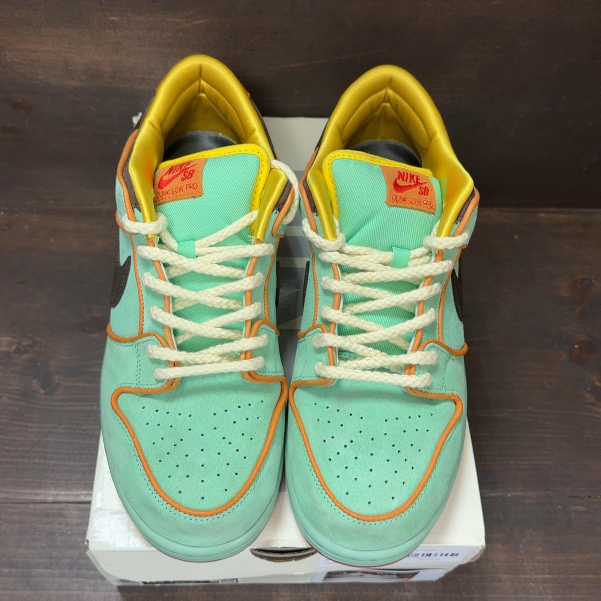 Nike SB Dunk Low Rodeo Tourmaline Size 12 (Pre-Owned) - tag