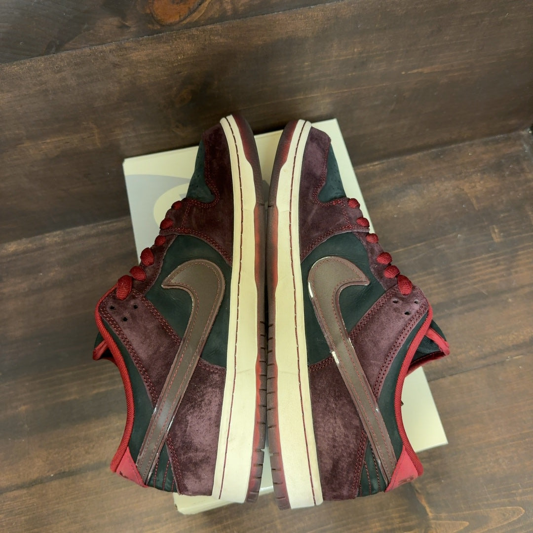 Nike SB Dunk Low Riot Skateshop Size 12 (Pre-Owned)