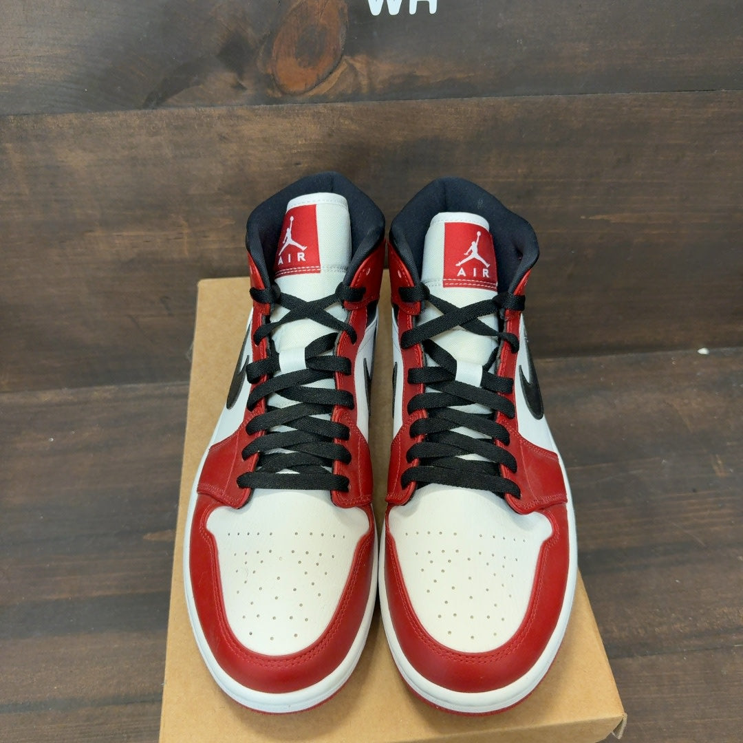 Jordan 1 Mid Chicago Toe Size 10 (Pre-Owned) - Image 3