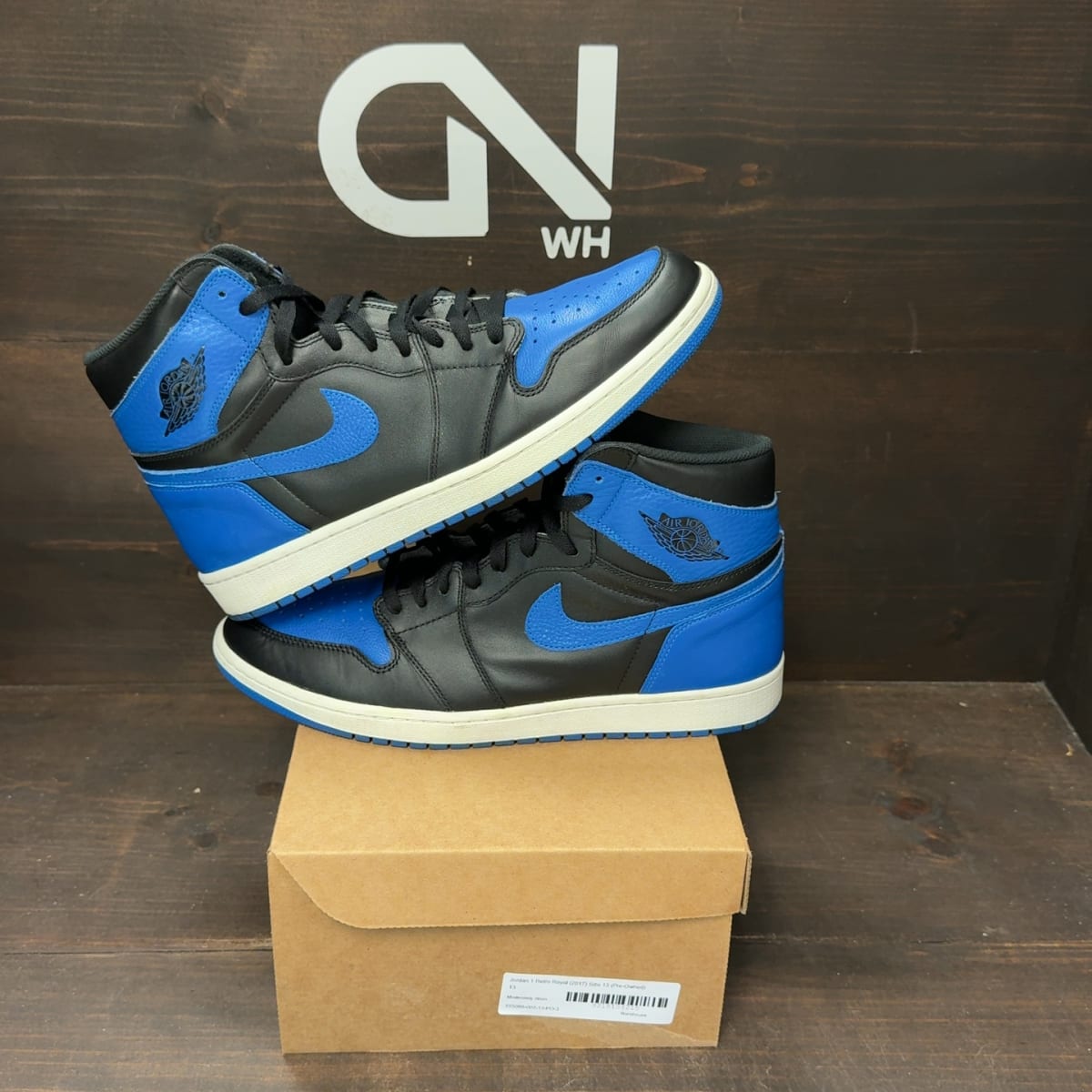 Jordan 1 Retro Royal (2017) Size 13 (Pre-Owned) - front