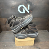 adidas Yeezy Desert Boot Oil Size 8 (Pre-Owned) - front