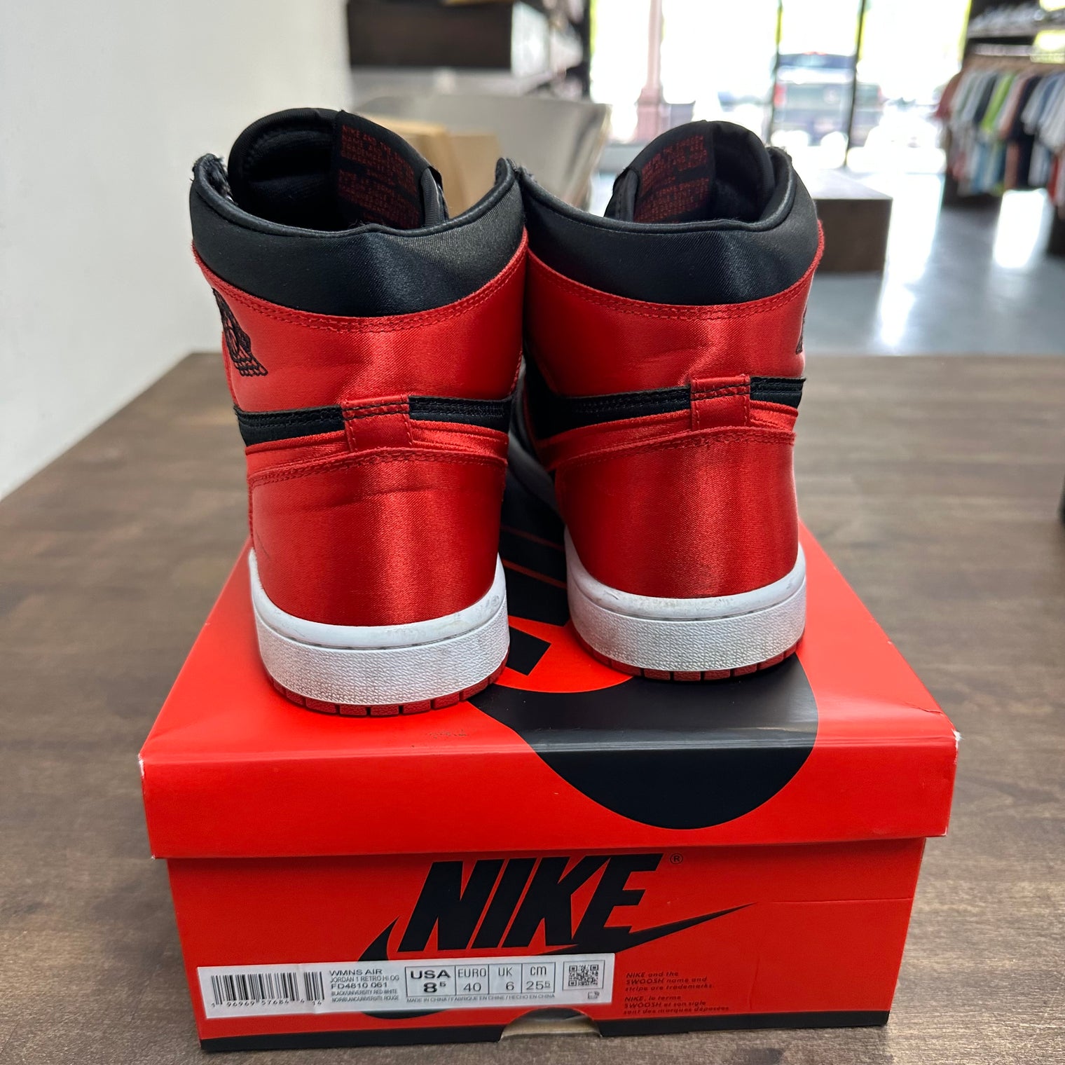 Satin Bred Jordan 1 High (W) (USED)