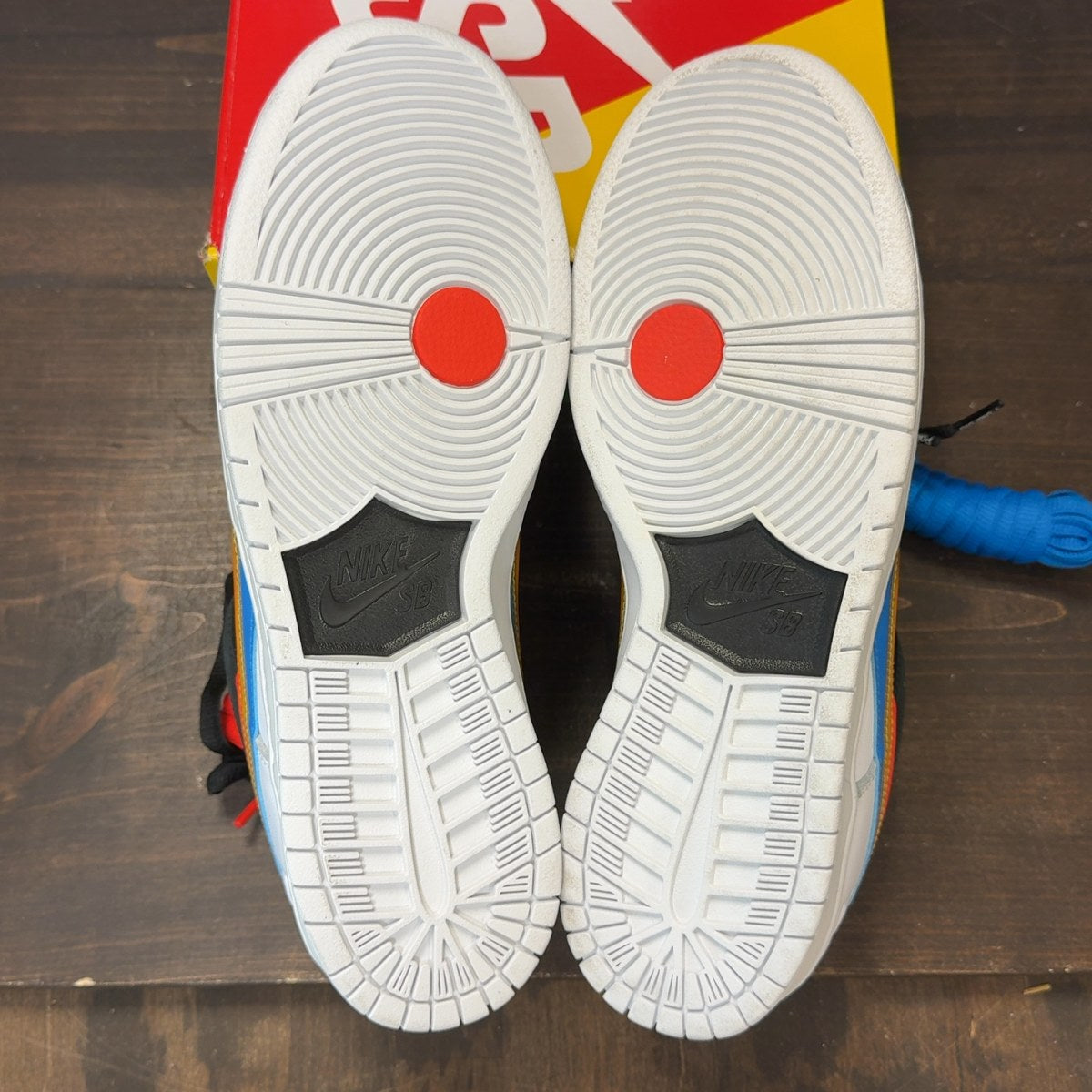 Nike SB Dunk Low Polaroid - Image 8