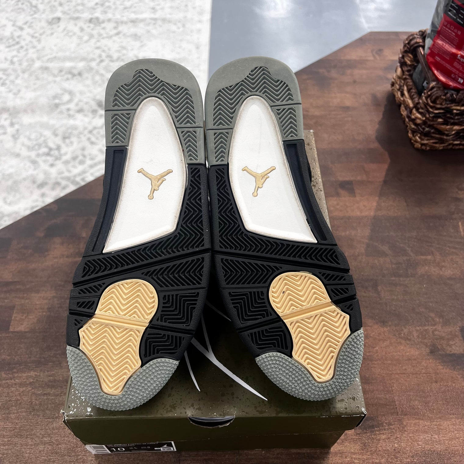 Craft Medium Olive Jordan 4 Retro (USED)