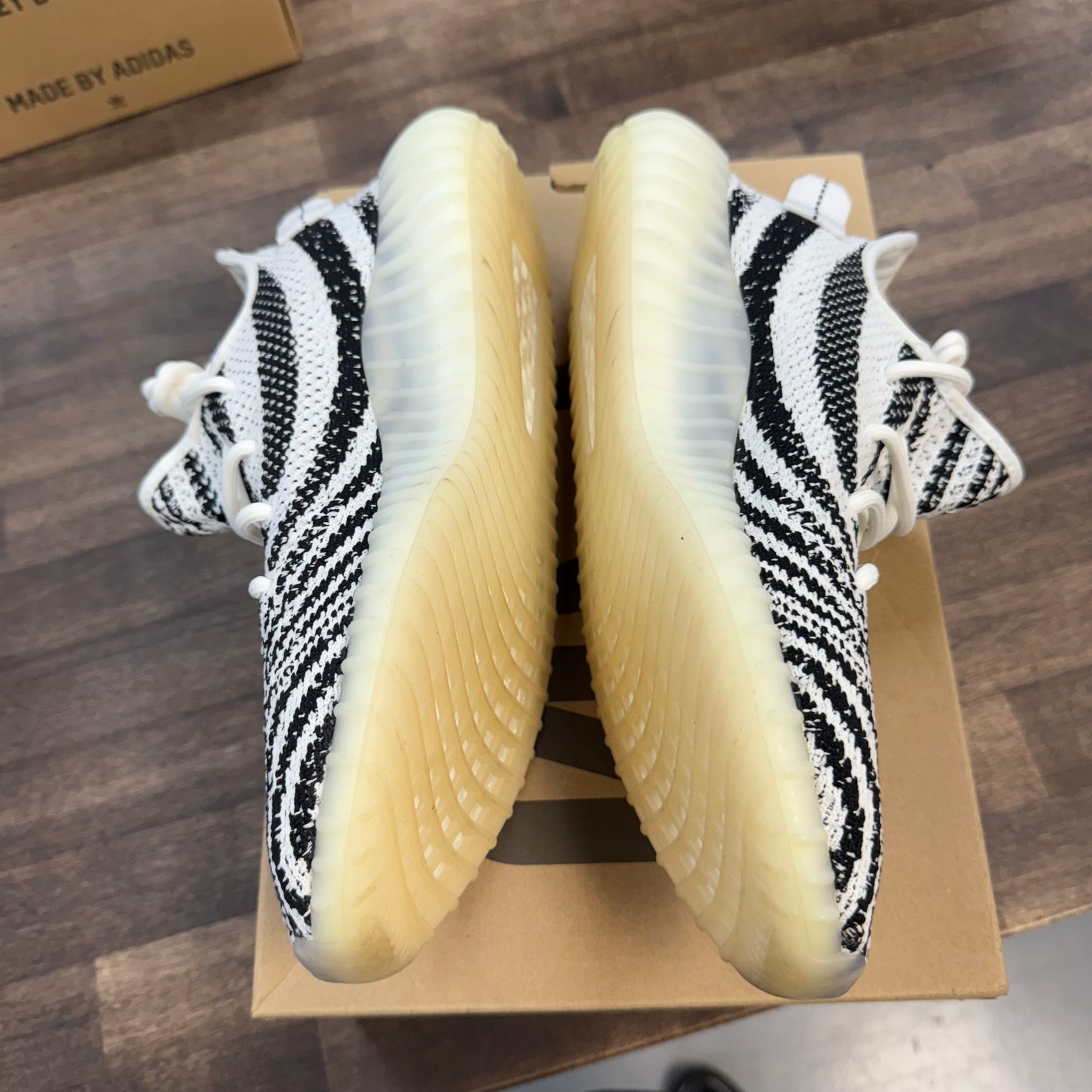 Zebra Yeezy 350 (USED)