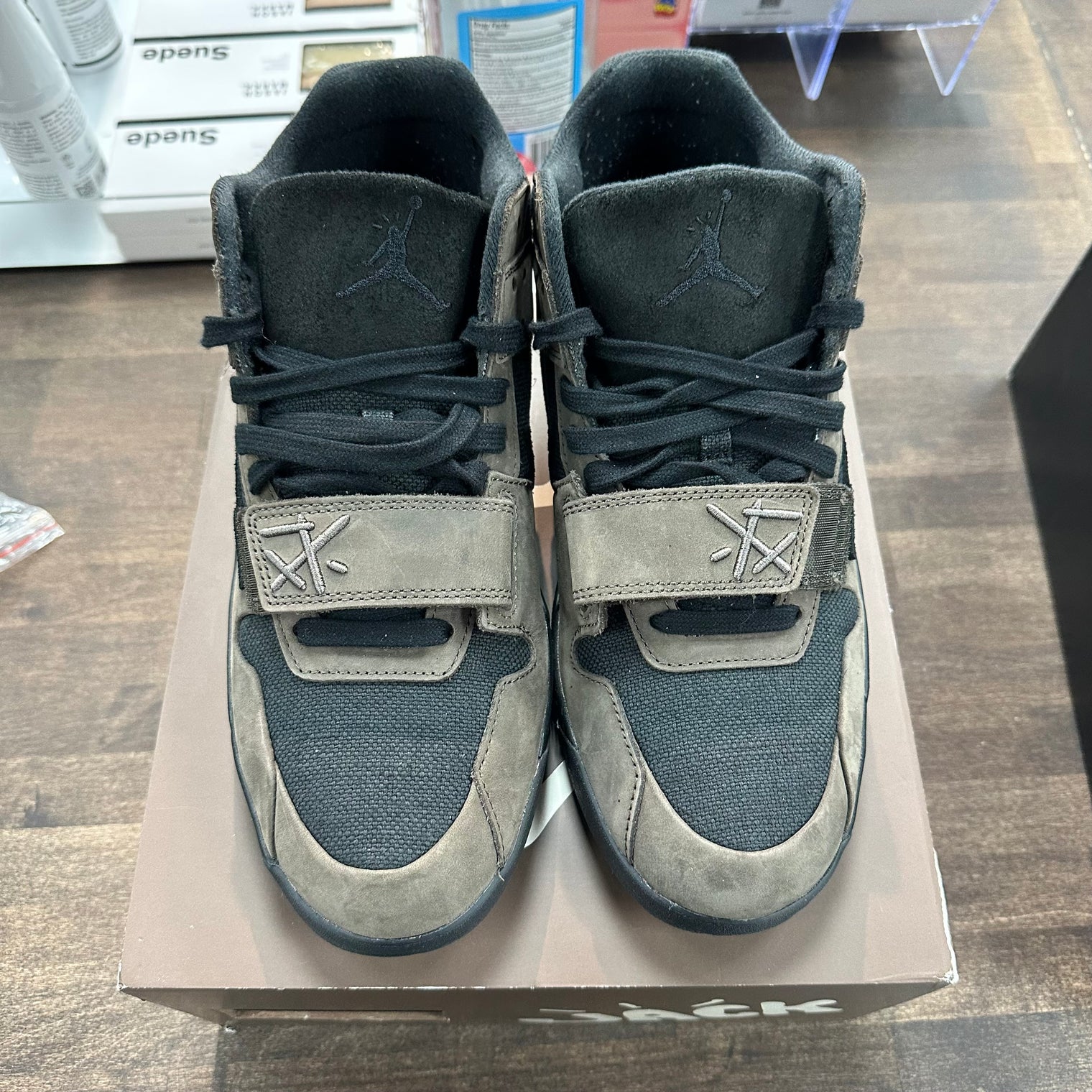 Dark Mocha Travis Scott Jumpman Jack (USED)