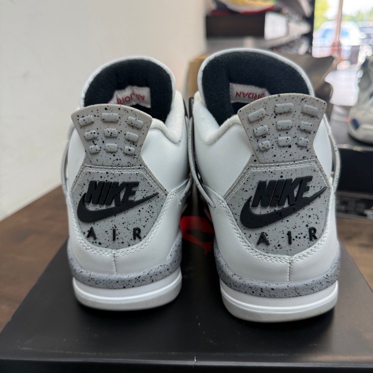 White Cement Jordan 4 2024 (USED)