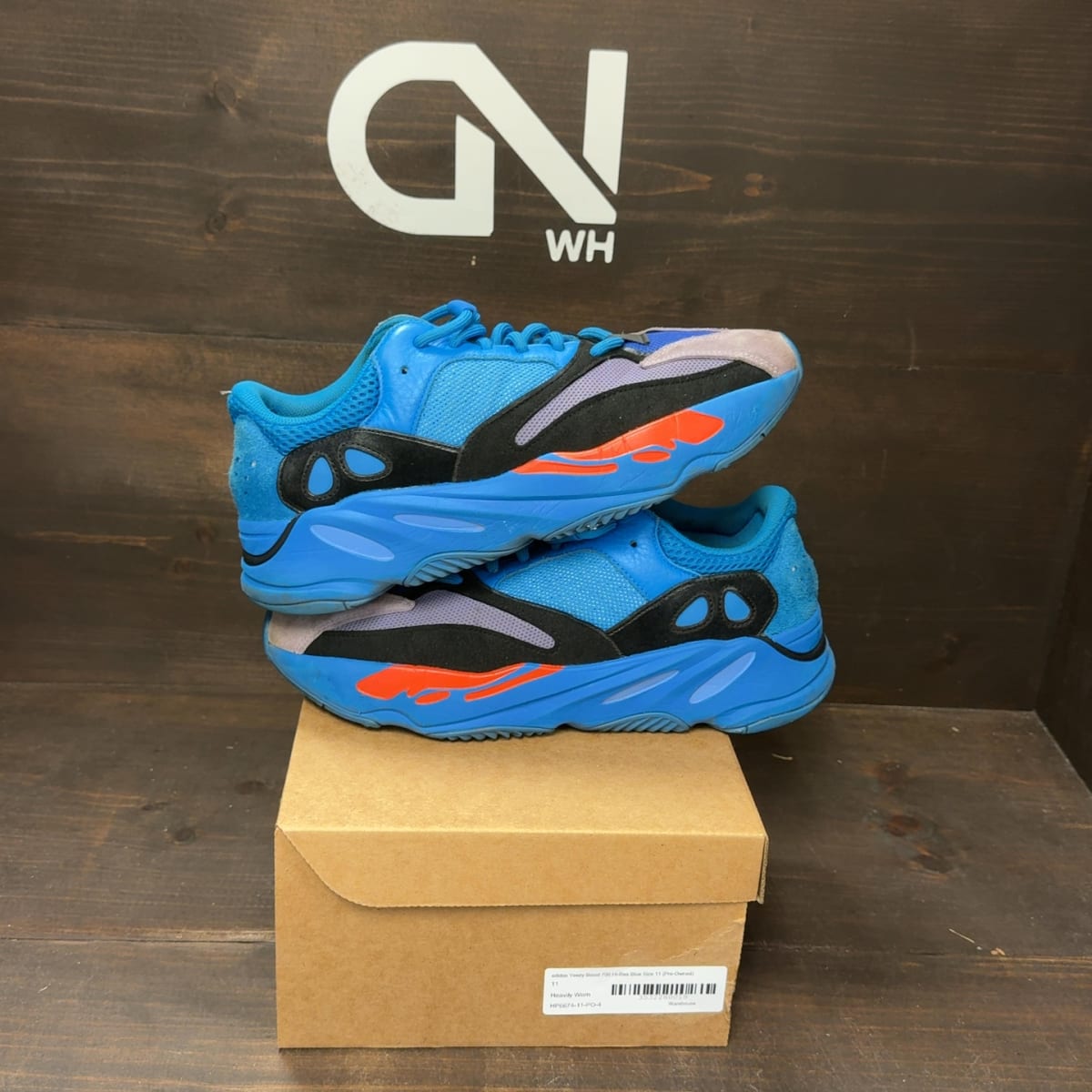adidas Yeezy Boost 700 Hi-Res Blue Size 11 (Pre-Owned) - front