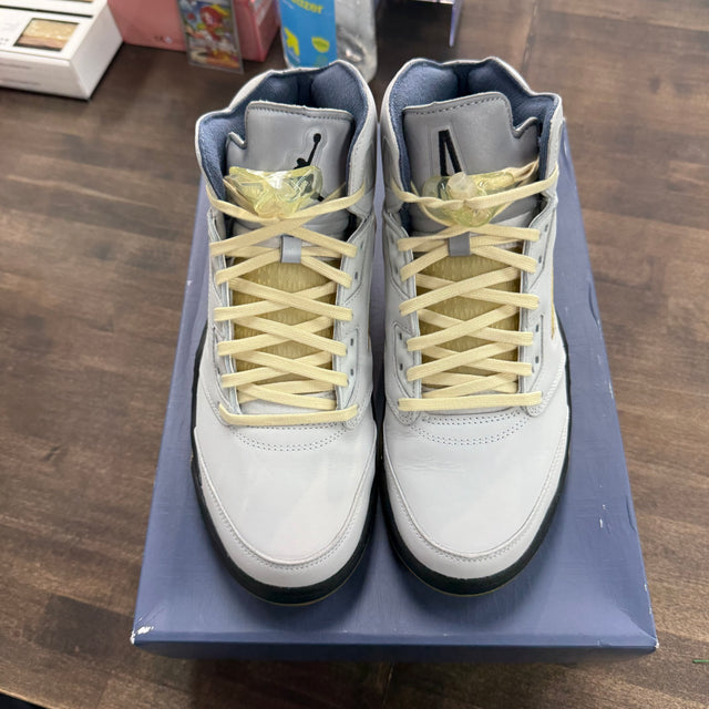 A Ma Maniere Dawn Jordan 5 (W) (USED)