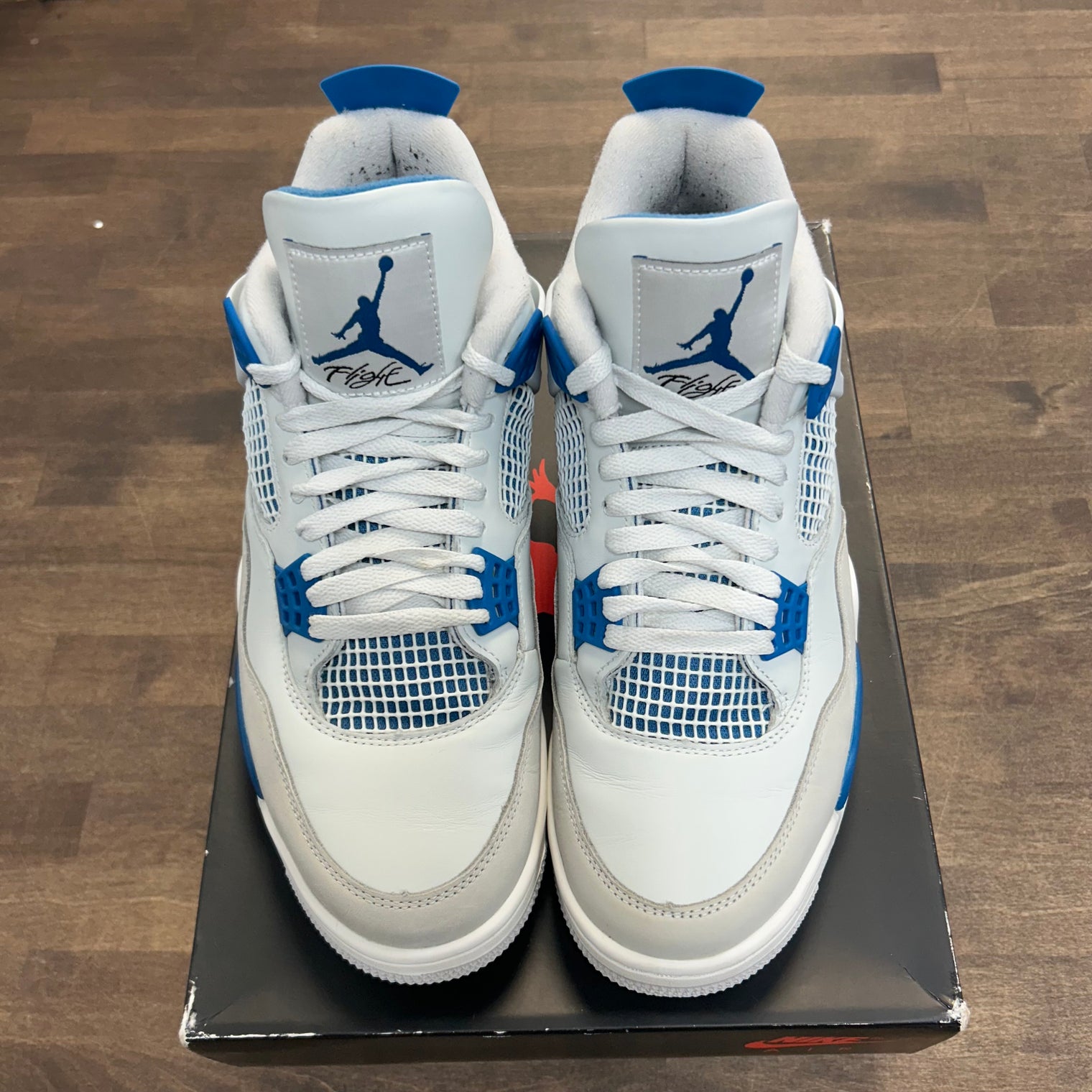 Military Blue Jordan 4 (USED)