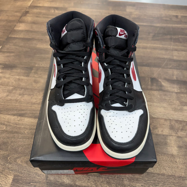 Gym Red Jordan 1 High (USED)