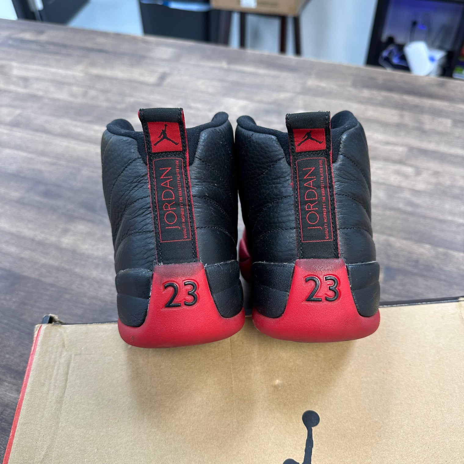 Flu Game Jordan 12 (2016) (USED)