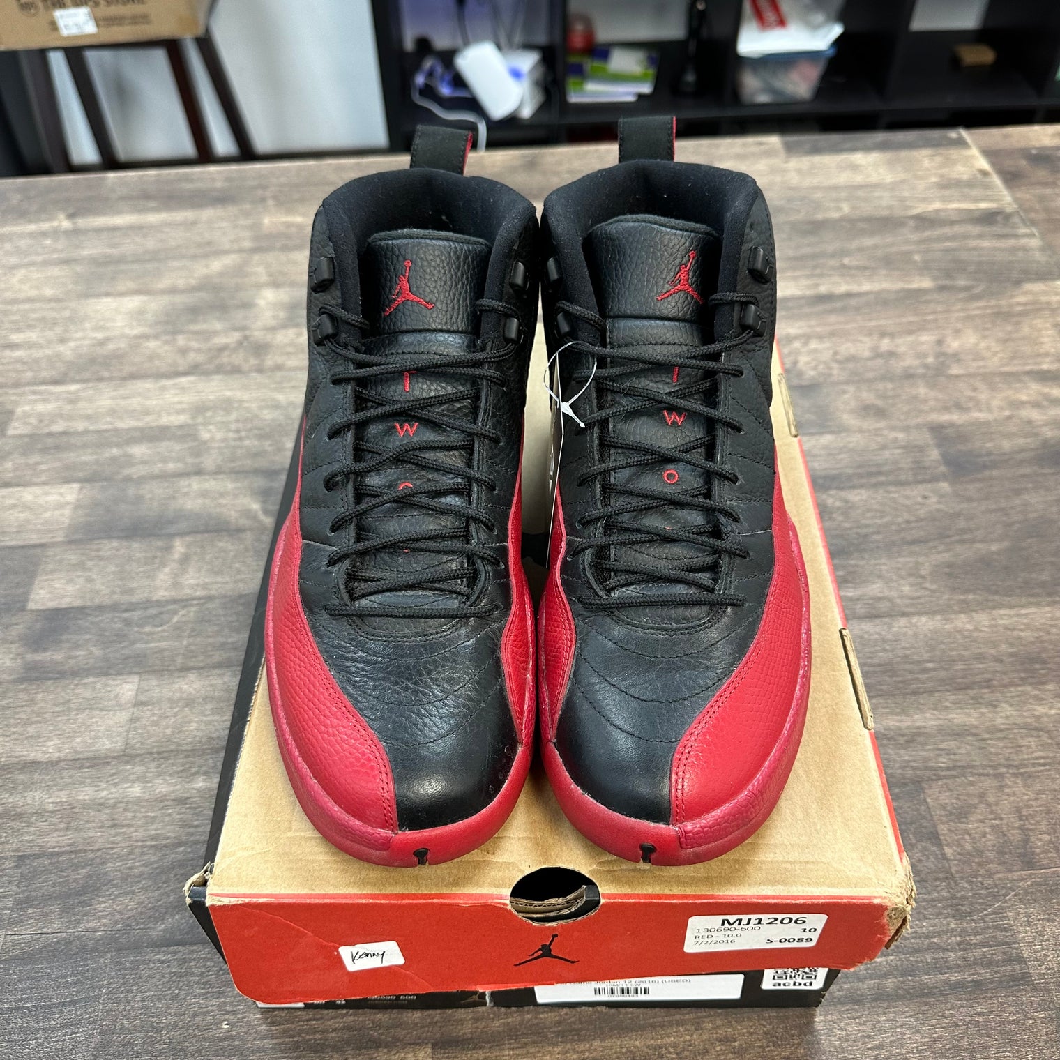 Flu Game Jordan 12 (2016) (USED)