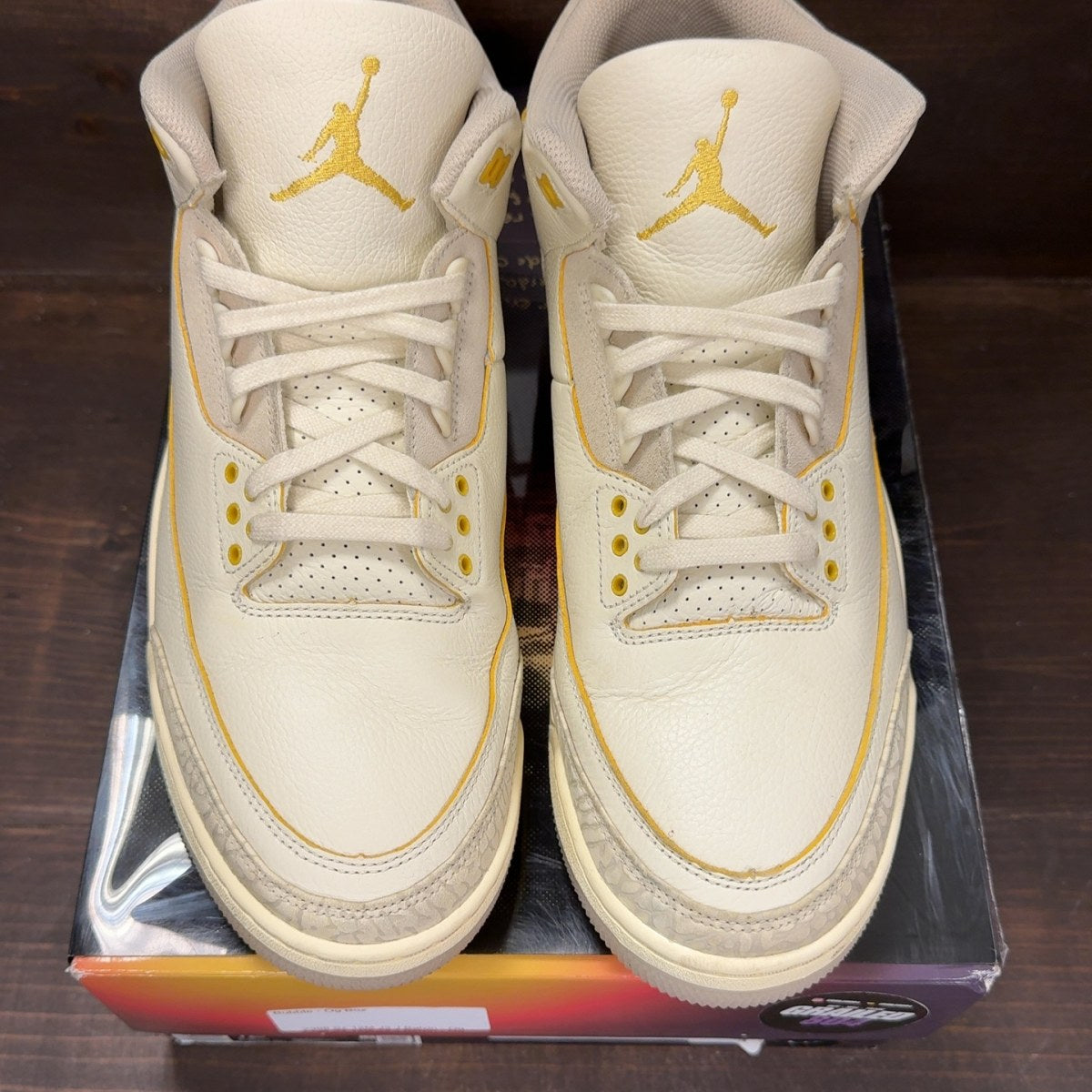 Jordan 3 Retro SP J Balvin Medellín Sunset - Image 3