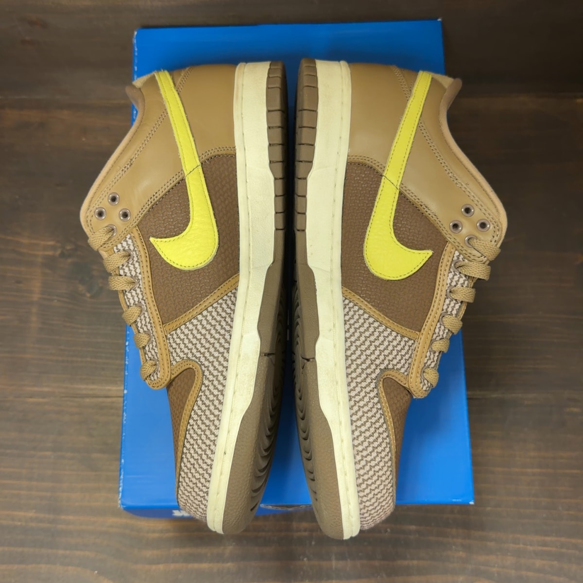 Nike Dunk Low SP Undefeated Canteen Dunk vs. AF1 Pack - Image 4