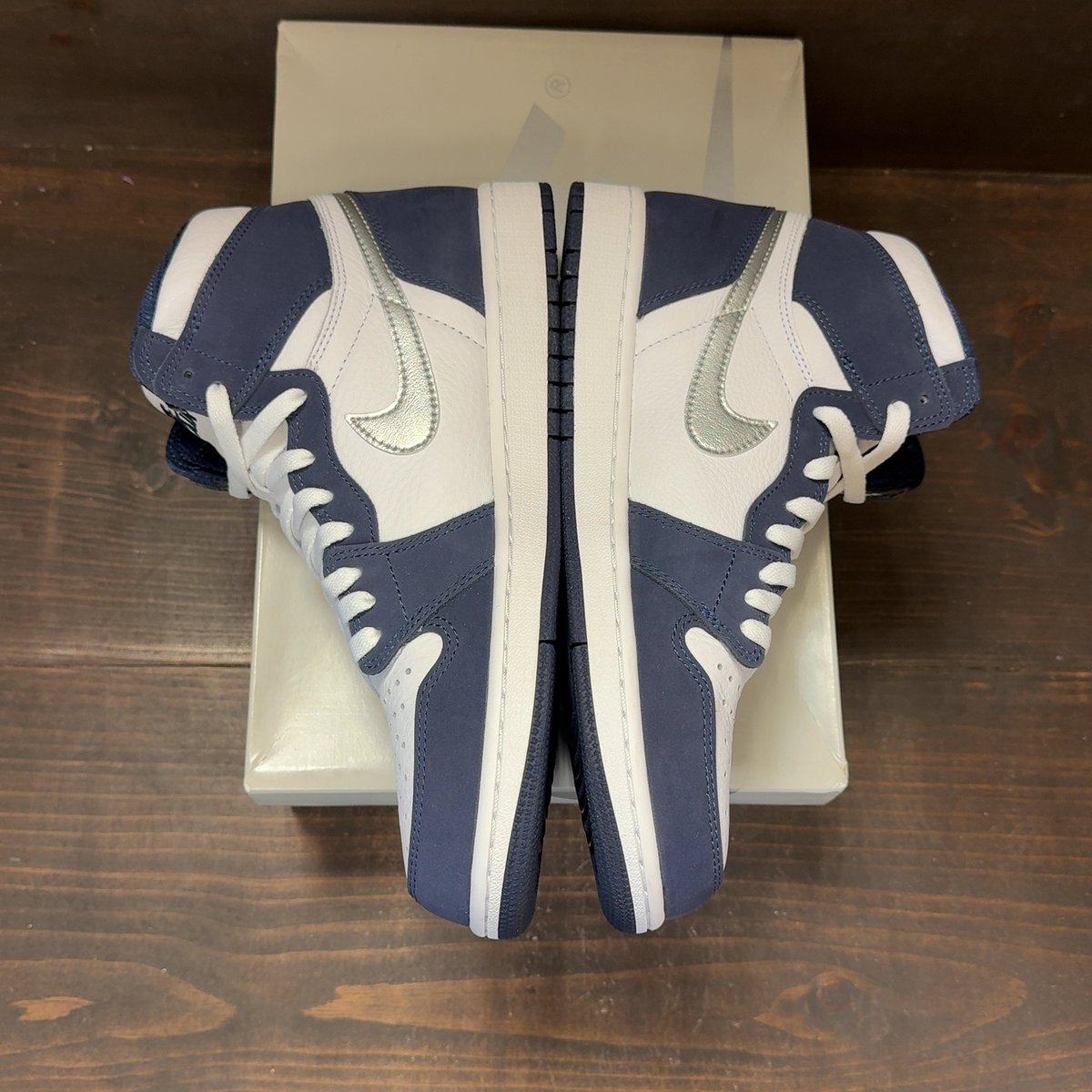 Jordan 1 Retro High CO.JP Midnight Navy (2020) Size 10.5 (Pre-Owned) - aux