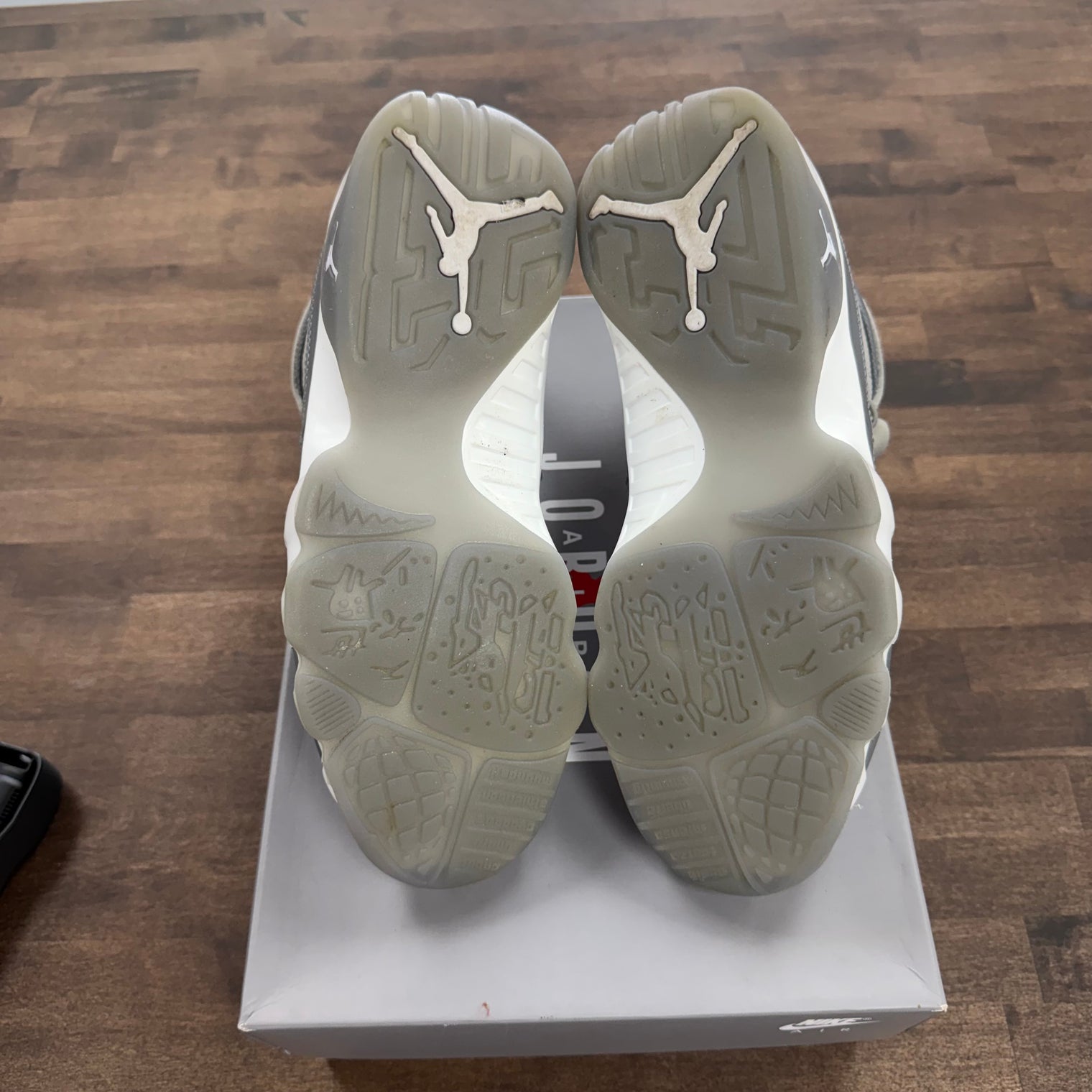 Cool Grey Jordan 9 Retro (2025)  (USED)