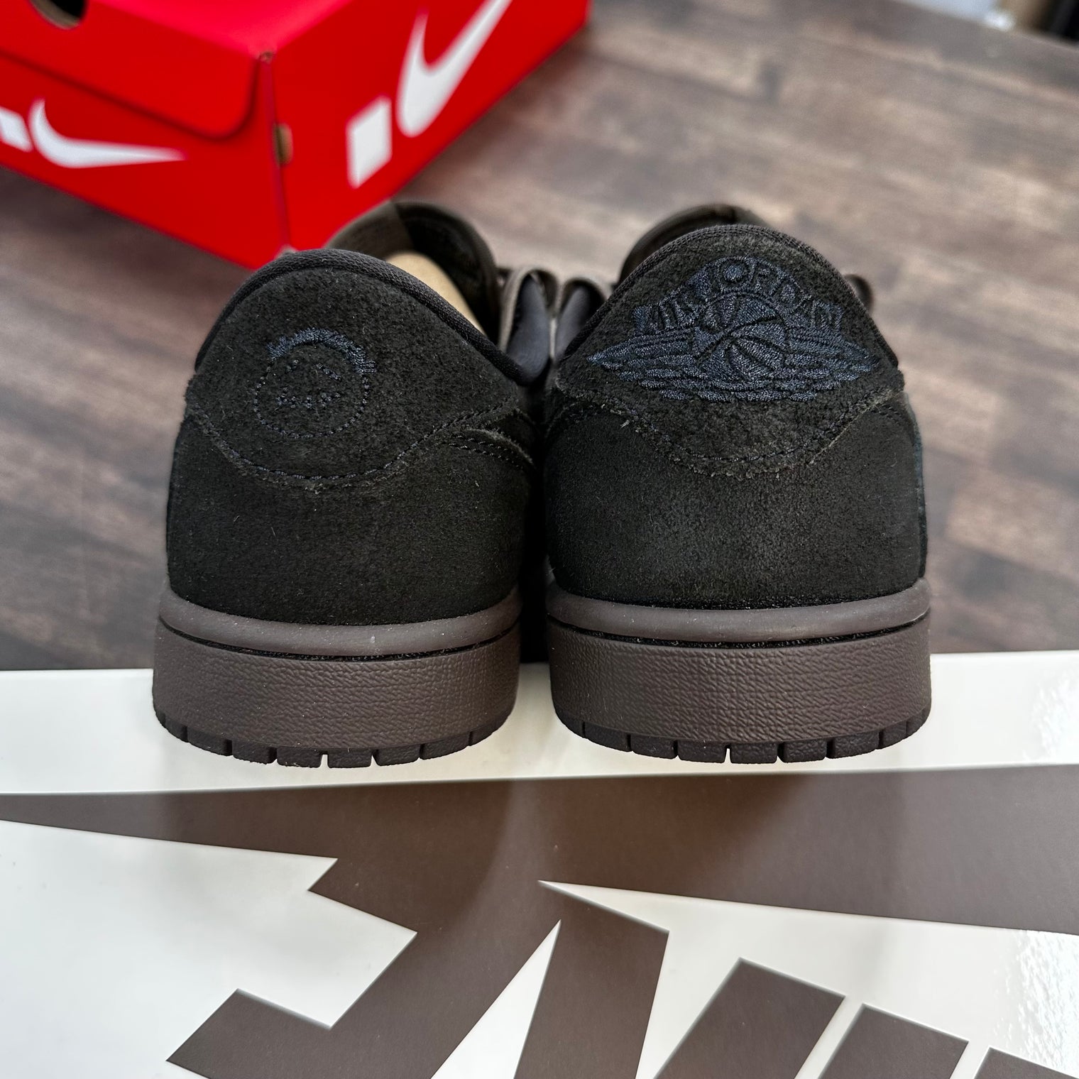 Velvet Brown Travis Scott Jordan 1 Low OG (USED)