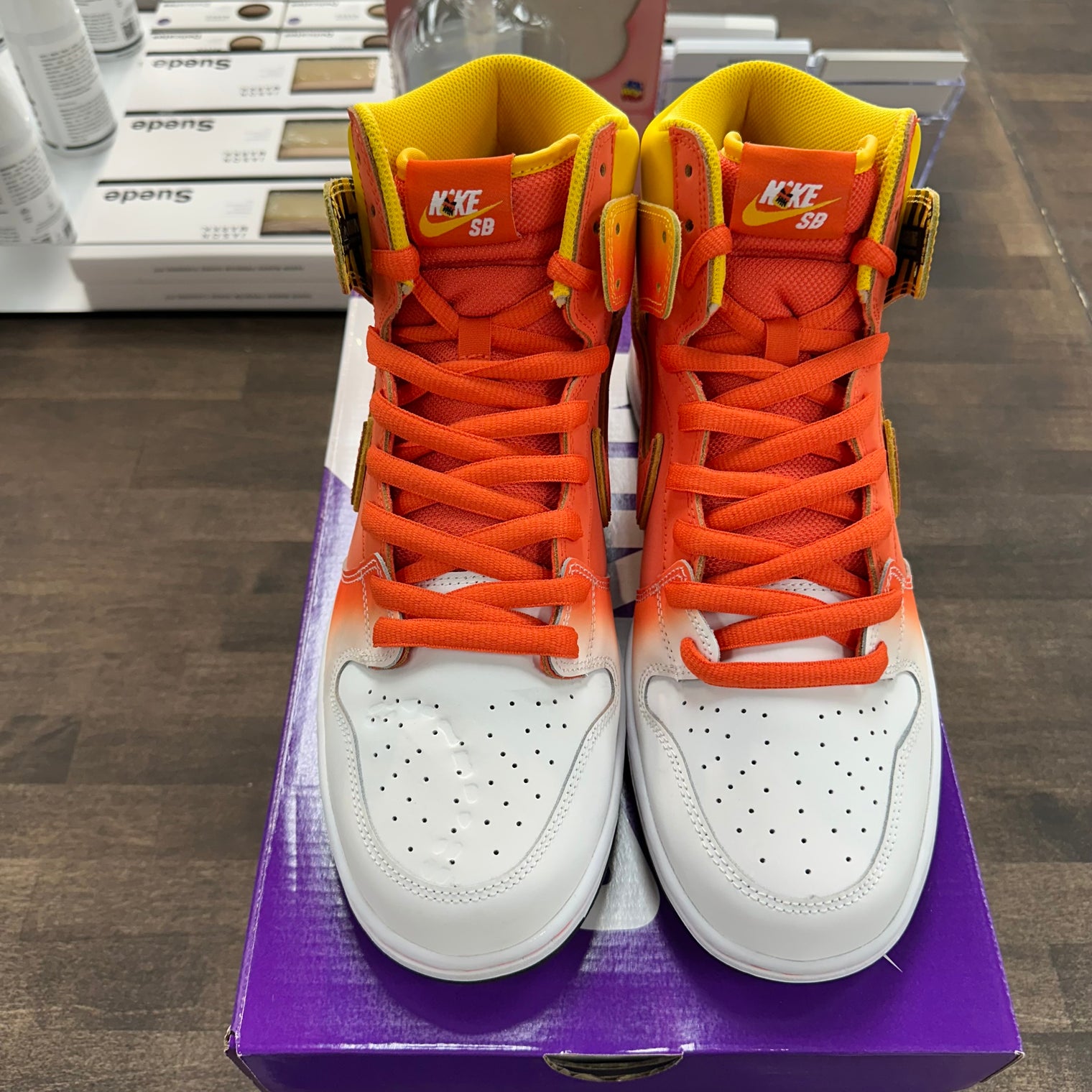 Candy Corn SB Dunk High (USED)