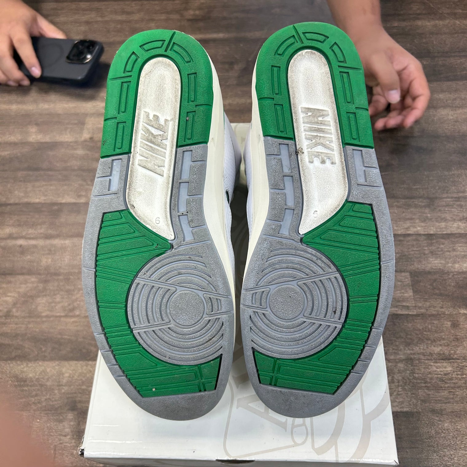 Lucky Green Jordan 2 Retro (USED)