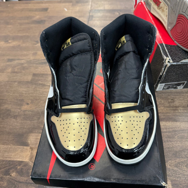 Patent Gold Jordan 1 High (USED)