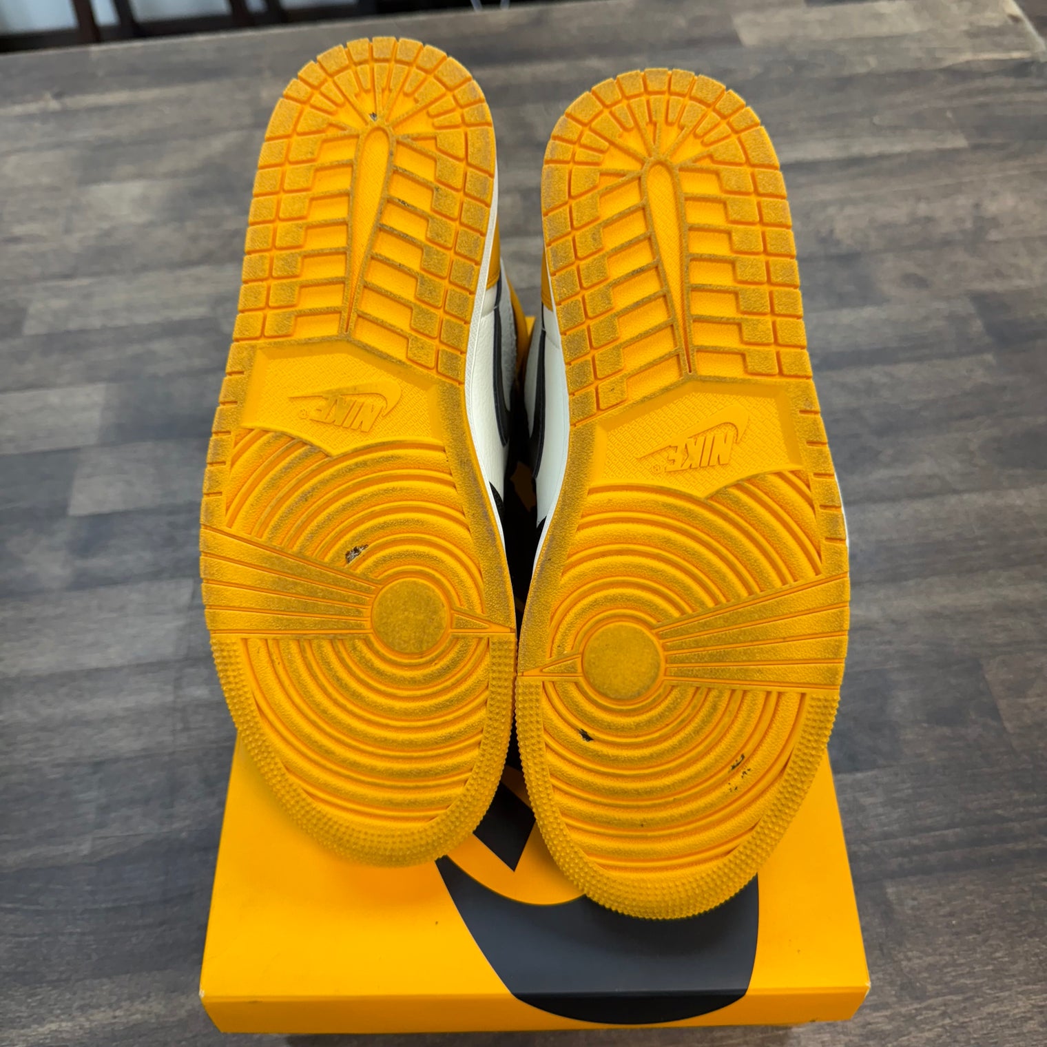 Yellow Toe Jordan 1 High (USED)