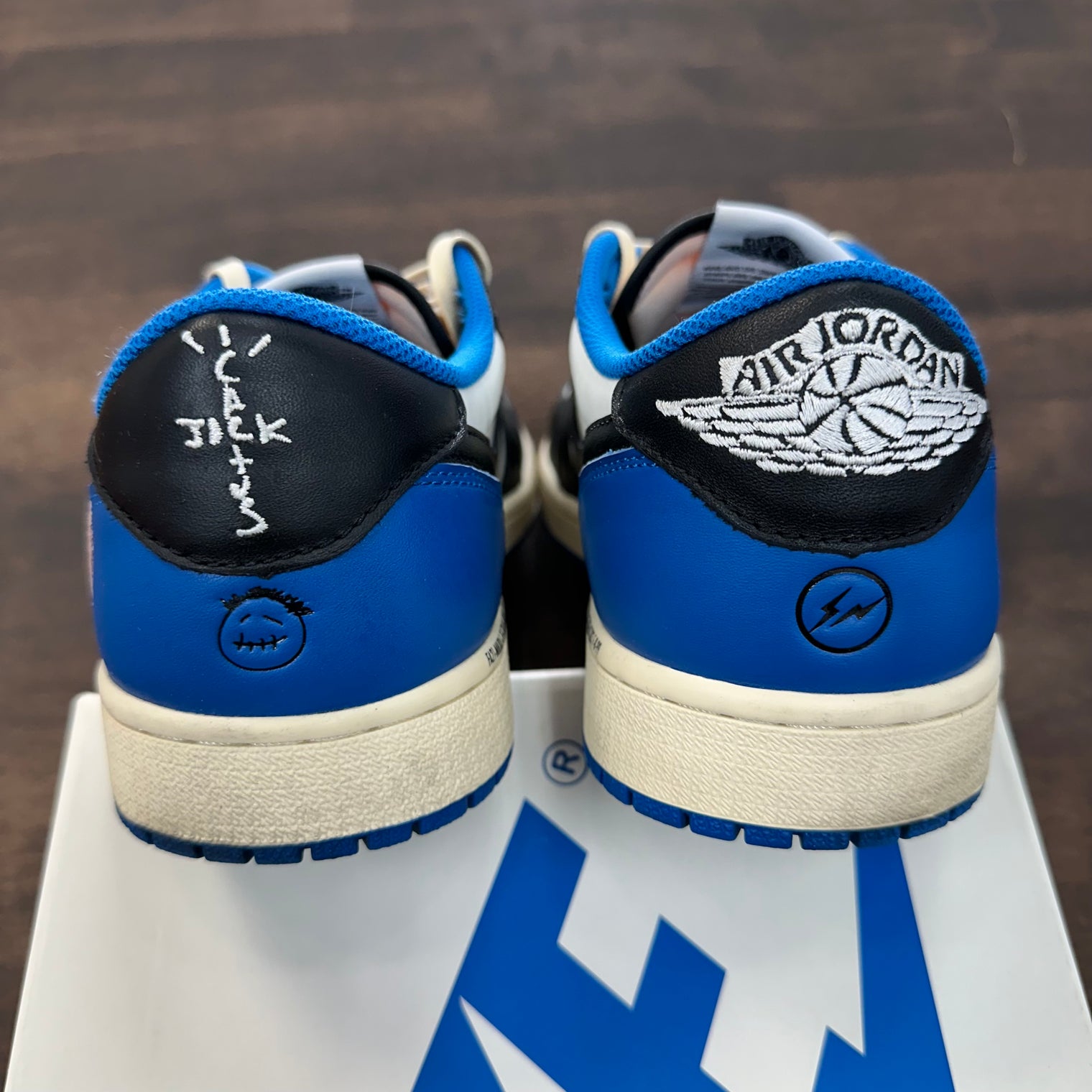 Fragment Travis Scott Jordan 1 Low OG (USED)