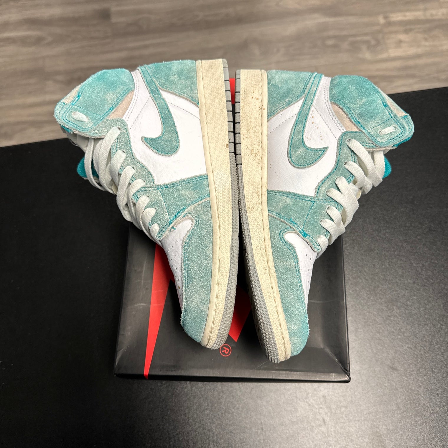 Jordan 1 Retro OG High Turbo Green (USED)