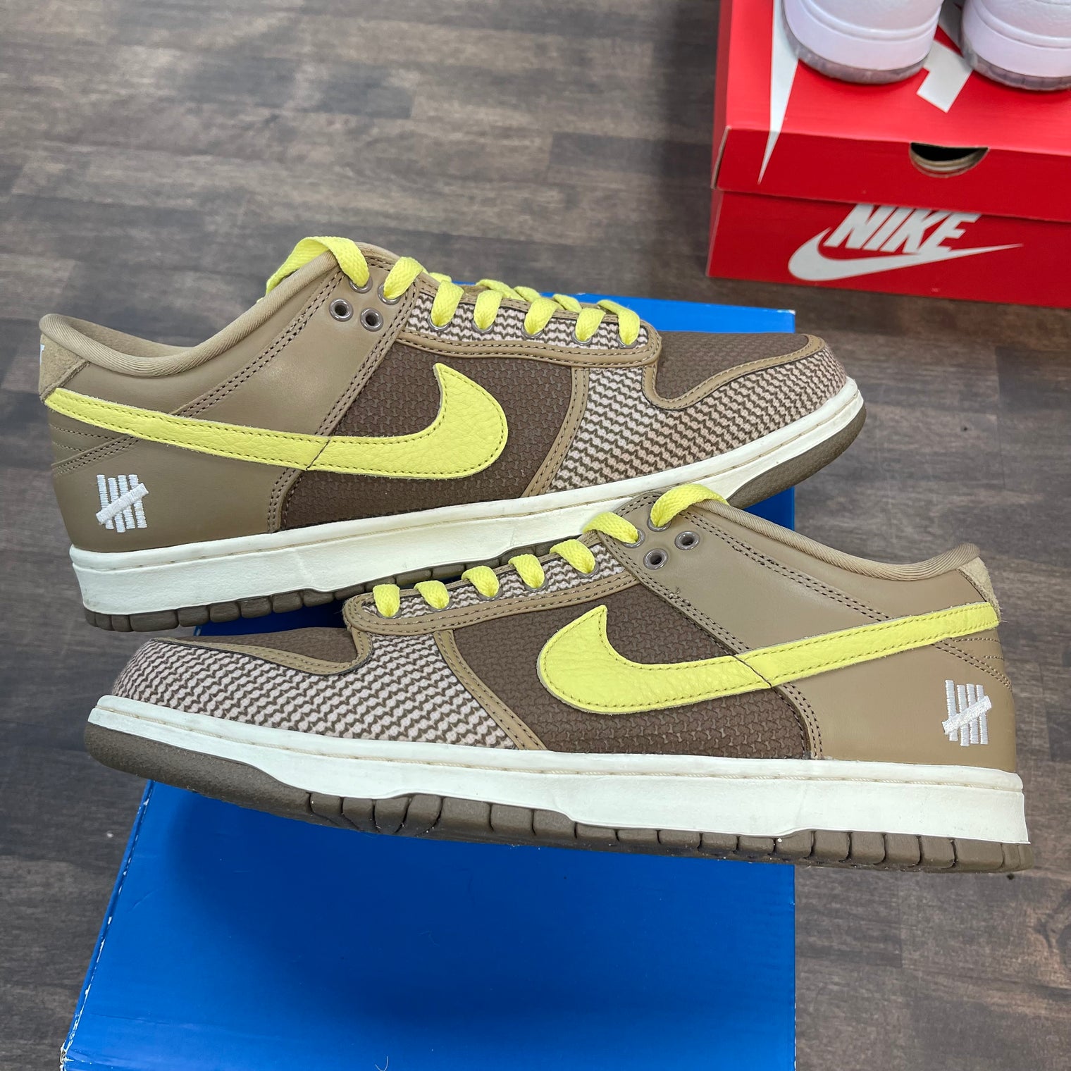 Undefeated Canteen Nike Dunk Low (USED)