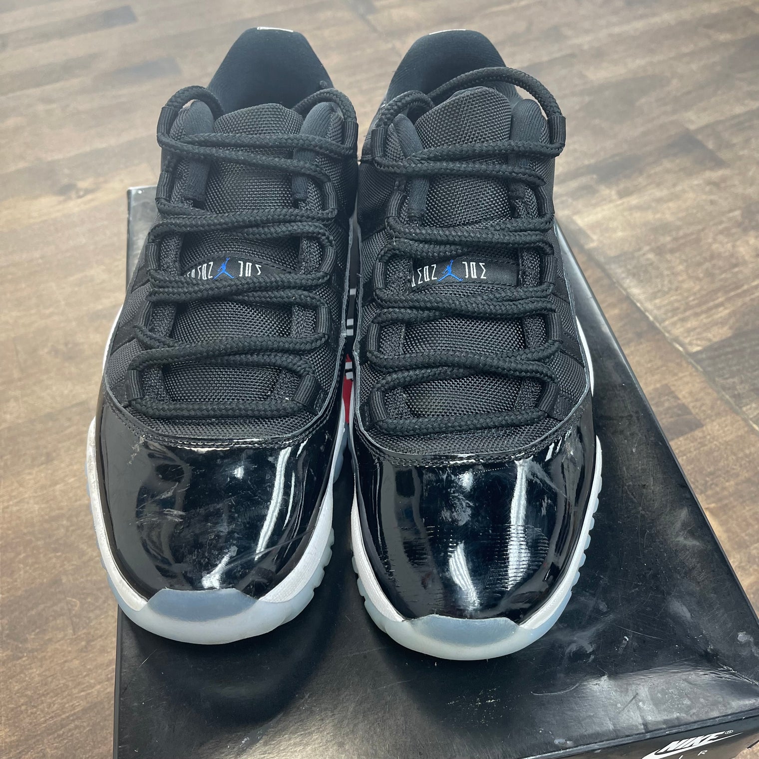 Space Jam Jordan 11 Low (USED)