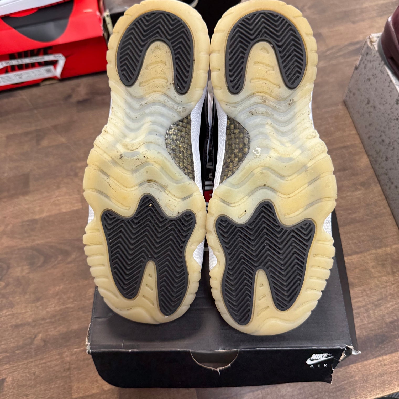 Gratitude Jordan 11 (GS) (USED)