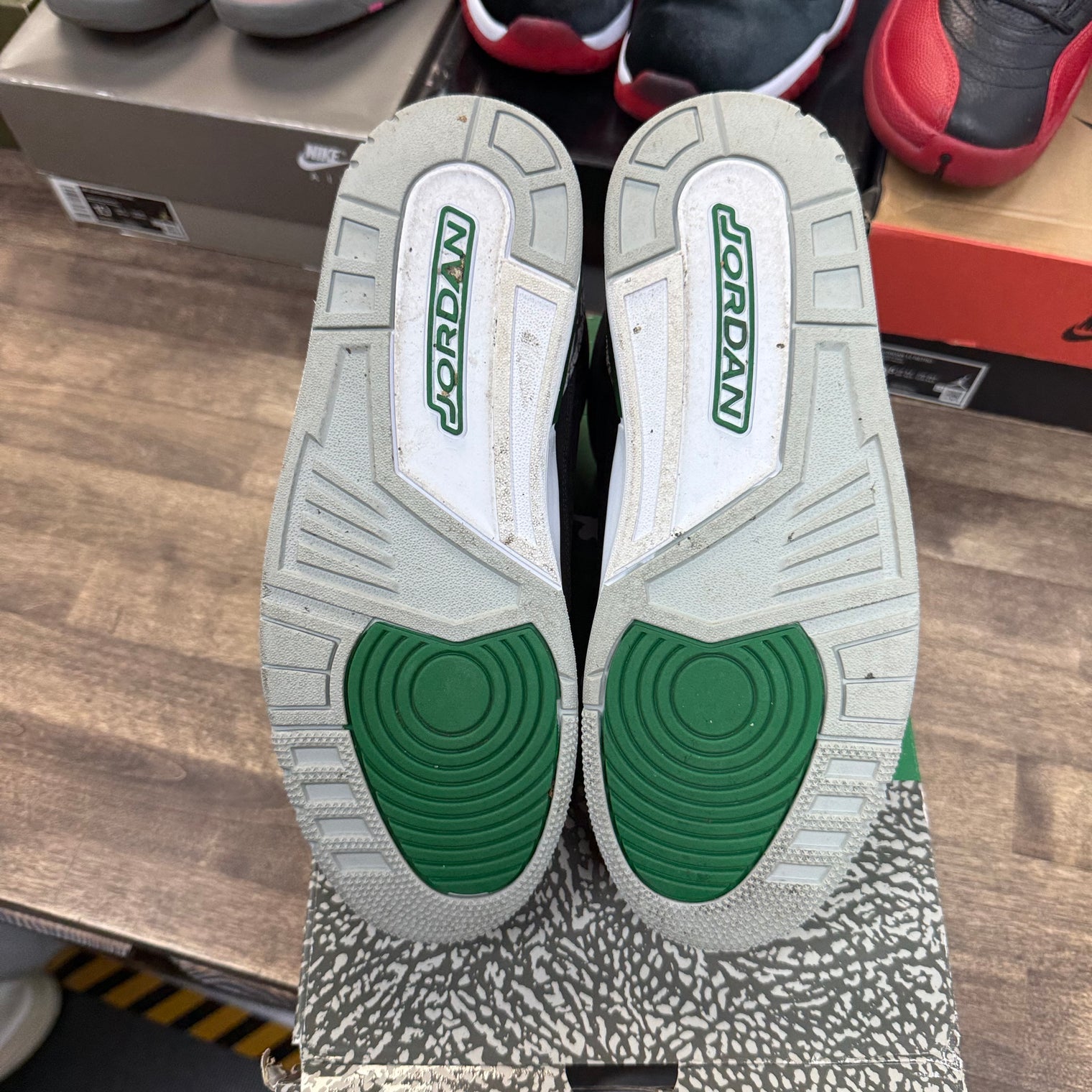 Pine Green Jordan 3 Retro (USED)