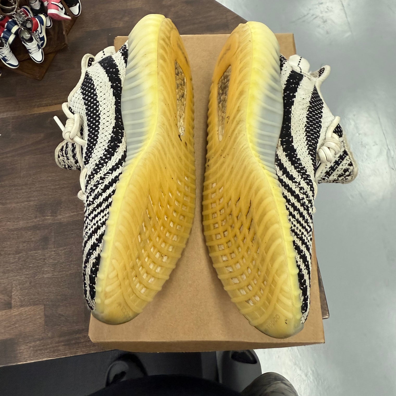 Zebra Yeezy 350  Zebra Yeezy 350 (USED,No Box)