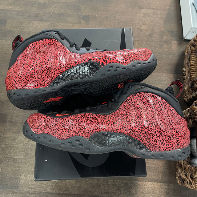 Cracked Lava Foamposite One (USED)
