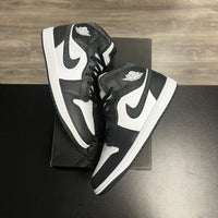 Panda Elephant Jordan 1 Mid SE (USED)