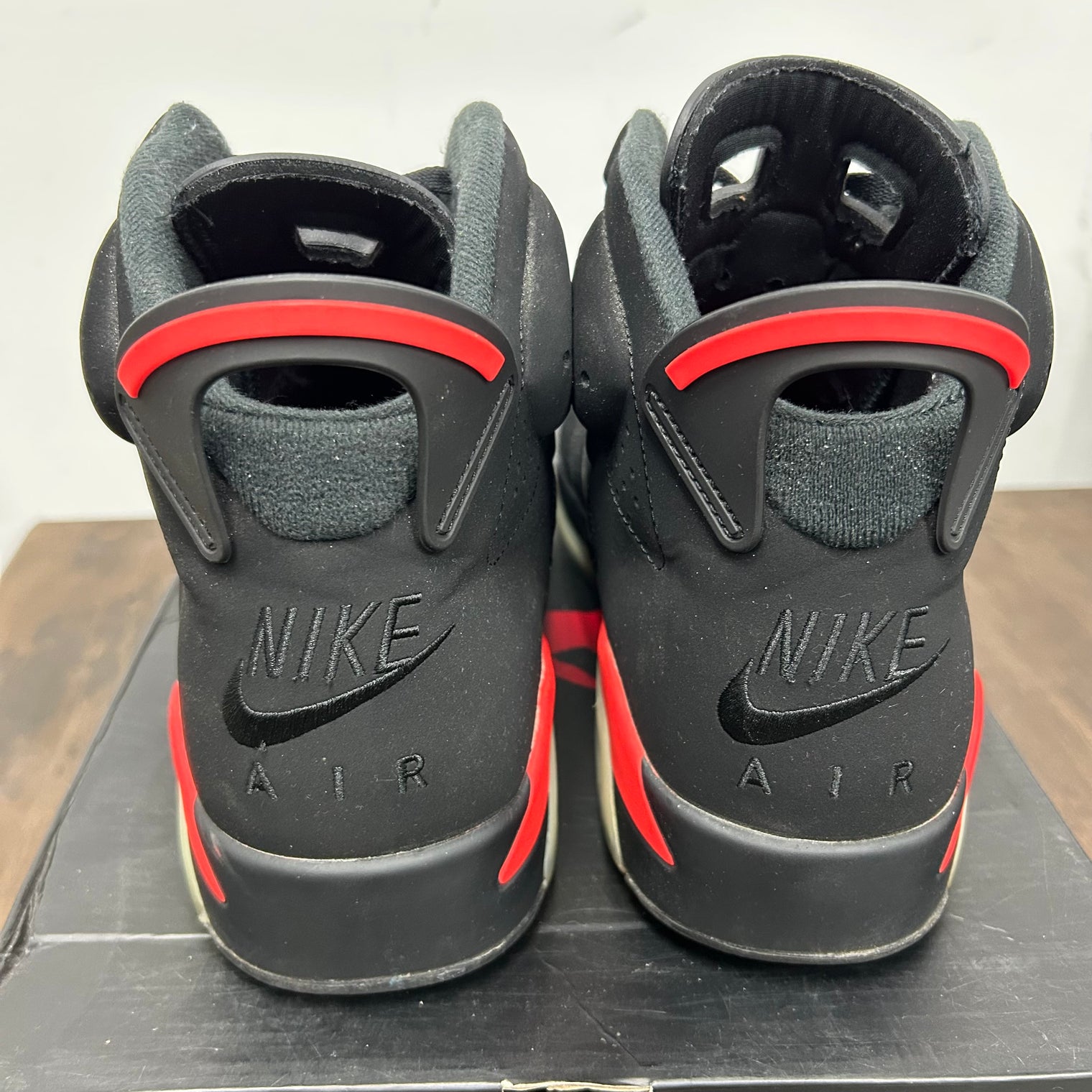 Infrared Jordan 6 Retro (USED, Replacement Box)
