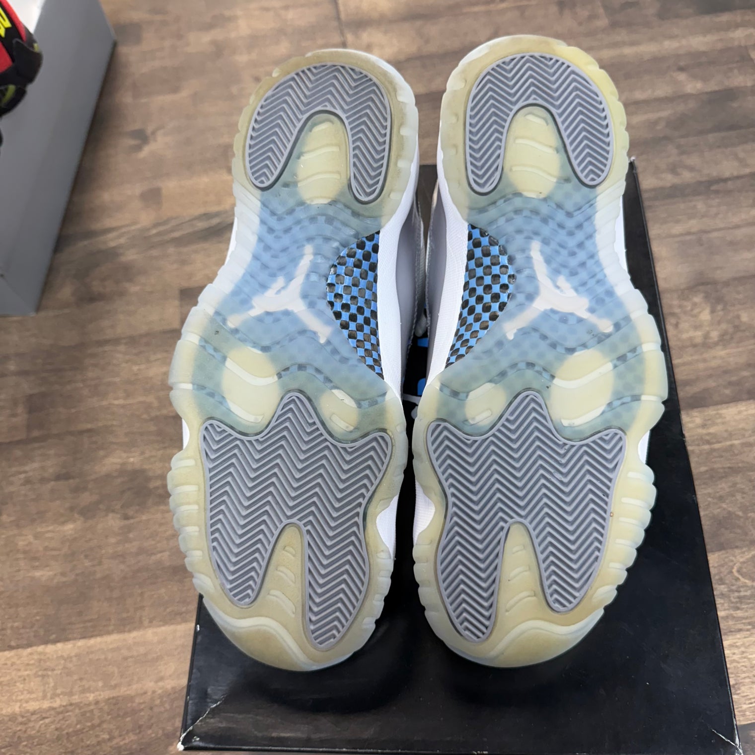 Cement Grey Jordan 11 Low (USED)