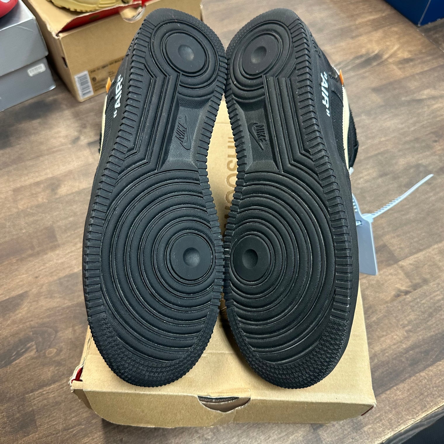 Off-White Nike Air Force 1 Black (USED)
