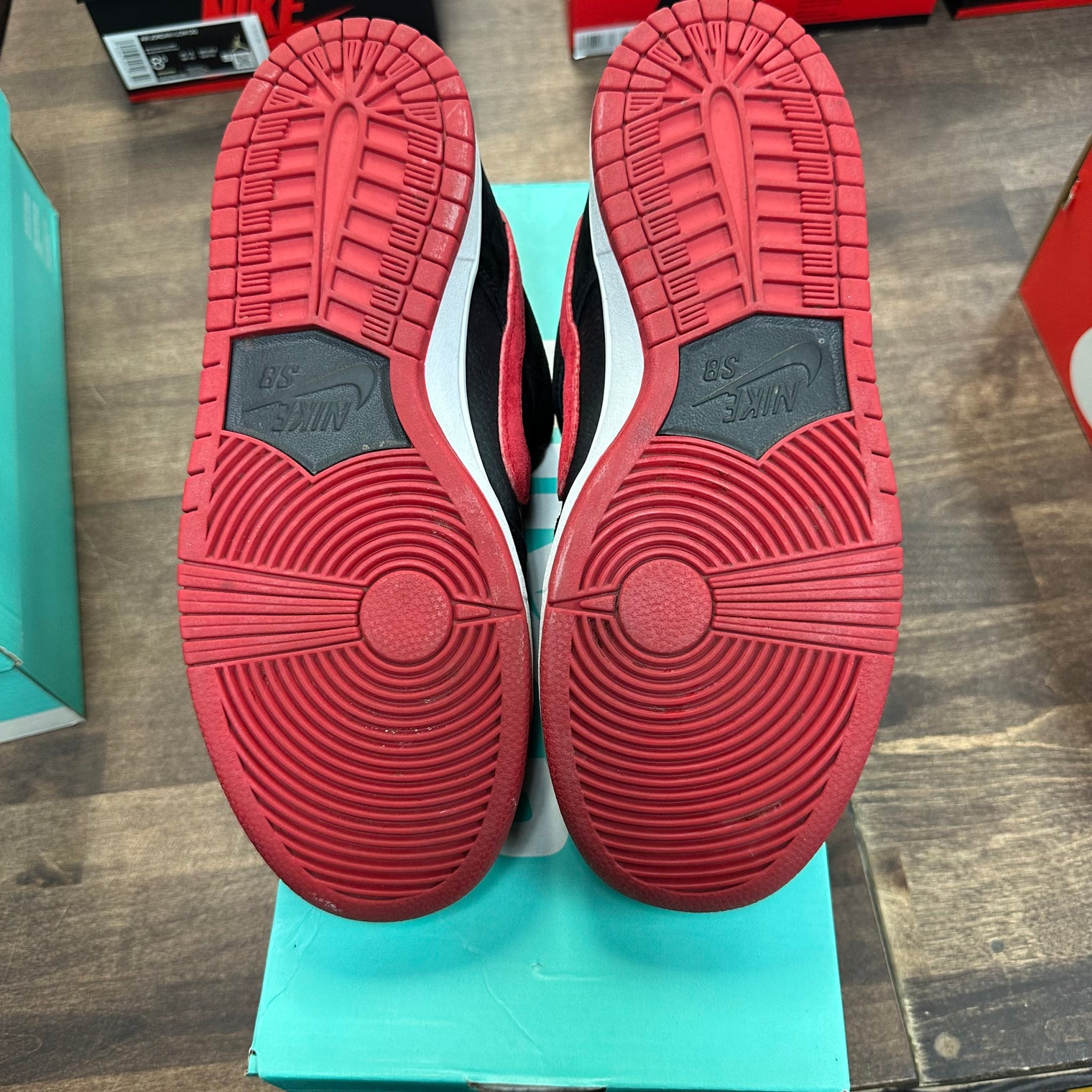 J-Pack Bred SB Dunk Low (USED)