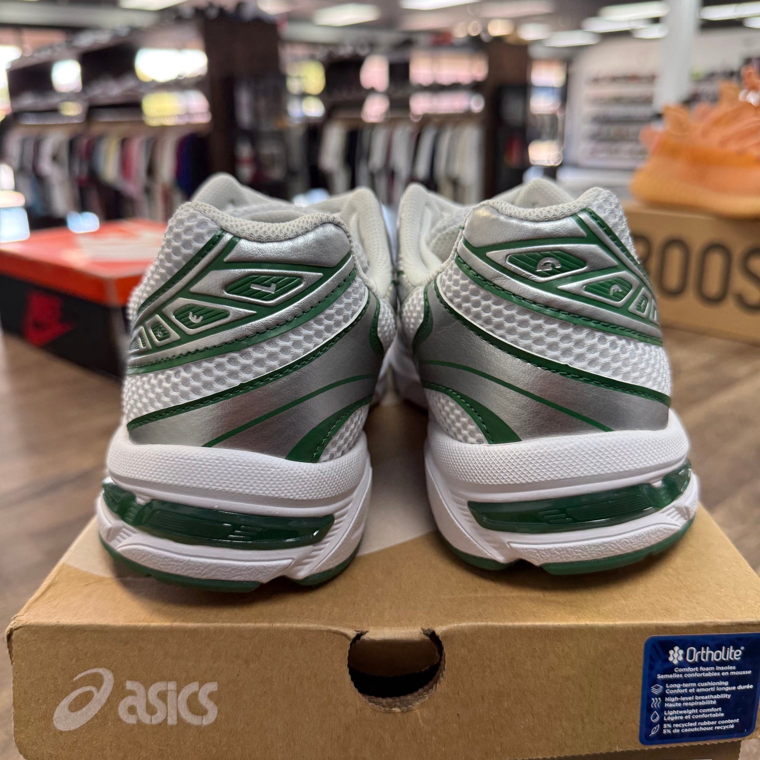 White Silver Green Asics Gel-1130 (USED)